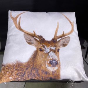 coussin blanc cerf